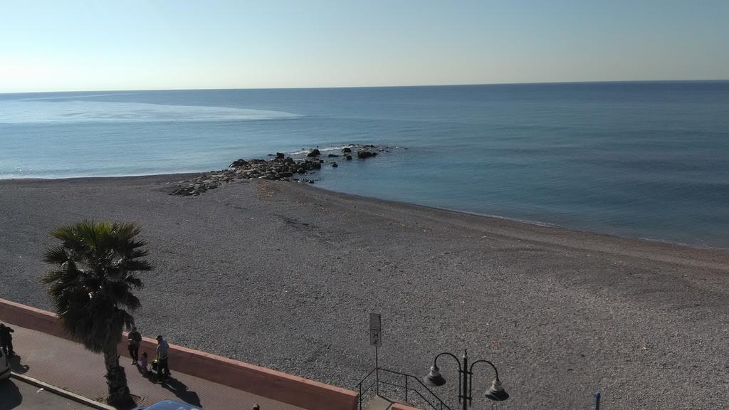 Appartamento Giardino Ventimiglia Eksteriør bilde